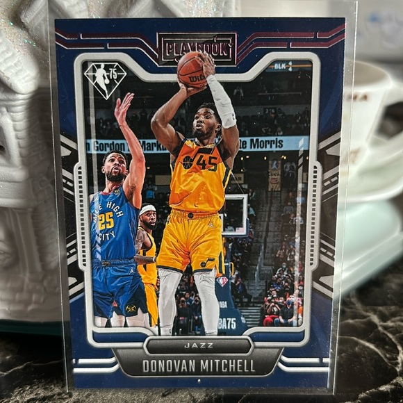 3 Donovan Mitchell Sport Cards - Picture 1 of 3